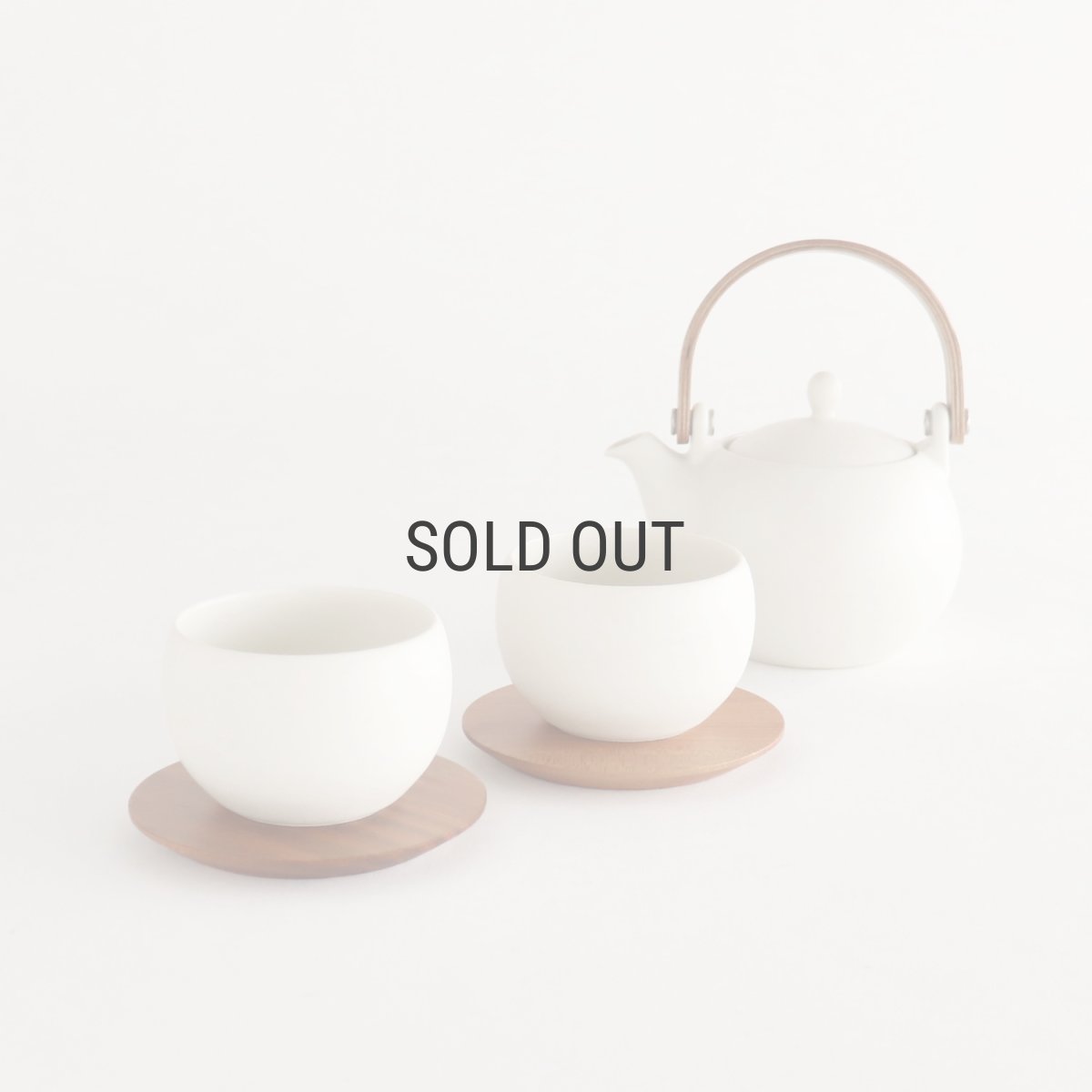 画像10: 【SALIU】結 YUI 土瓶 急須　330ml　カップ小　茶敷き　ギフト 5点Set (急須・カップ小x2・茶敷x2)　 急須セット　お茶の時間 　 美濃焼　湯呑み＆急須セット (10)