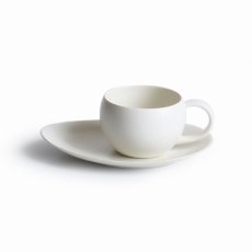 画像8: 【SALIU】結 YUI 　ティープレート　ソーサー　茶托　陶器  磁器 白磁 丸い かわいい 可愛い 美濃焼 急須 日本製  ＬＯＬＯ ロロ　 おしゃれ　紅茶のための茶器　人気　おすすめ　デザイン (8)