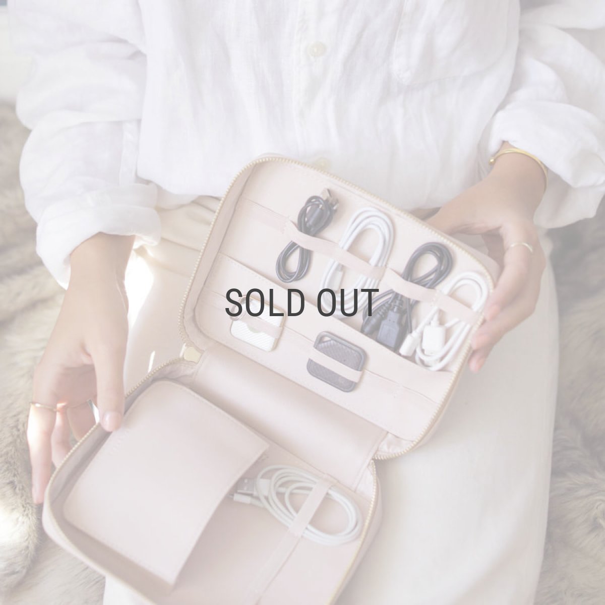 画像13: 【STACKERS】ケーブル収納バッグ Cable Tidy　ブラッシュピンク Blush Pink スタッカーズ (13)