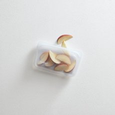 画像12: 【stasher】スタッシャー　Sサイズ　スナック　snack 　シリコンバッグ　エコ　サスティナブル　保存用器　保存　再利用　収納　低温調理　レンジ　オーブン　食洗機　　 (12)