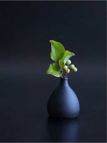 常滑焼 灰釉 手付花入  未使用品 花瓶 花器 一輪挿し 焼物 伝統工芸
