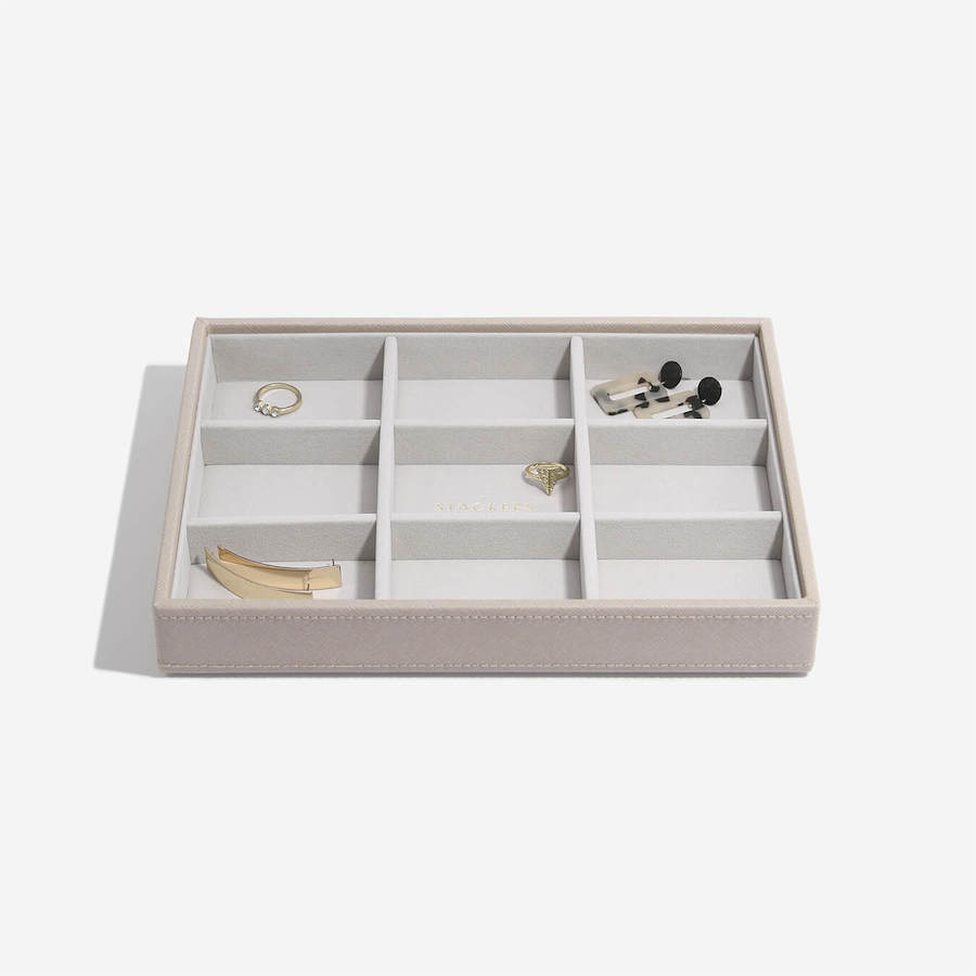 Picture 9個仕切りケース