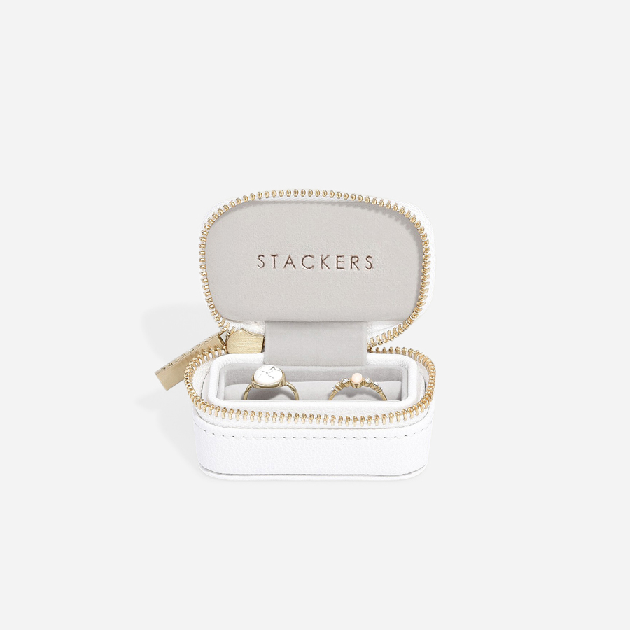 ペブルホワイト