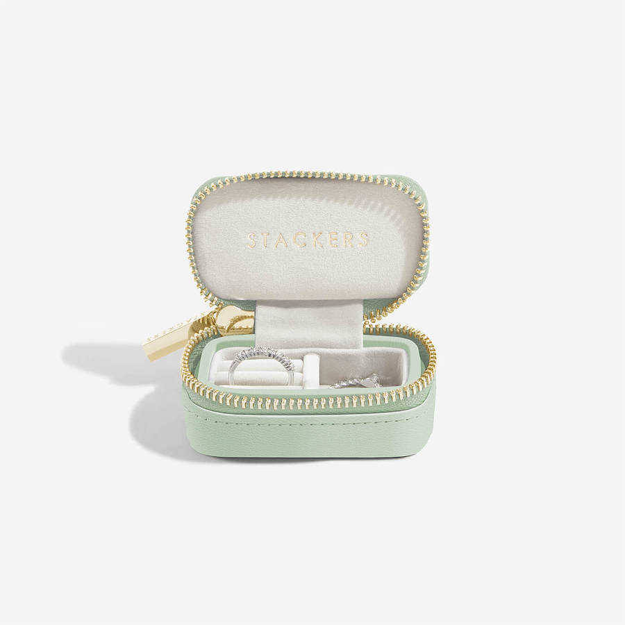 セージグリーン