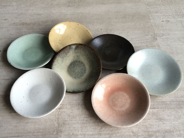 Shikika 小皿 プレート ソーサー しょうゆ皿 陶器製 日本製 Nature Ave Shikika 小皿 プレート ソーサー しょうゆ皿 陶器製 日本製 Nature Ave