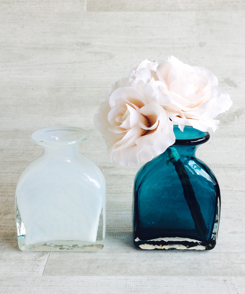 【フラワー】クラシックビン S/ターコイズブルー/ホワイト/花瓶/フラワーベース/オブジェ/花器/花瓶/ガラス/中国製 Nature Ave.