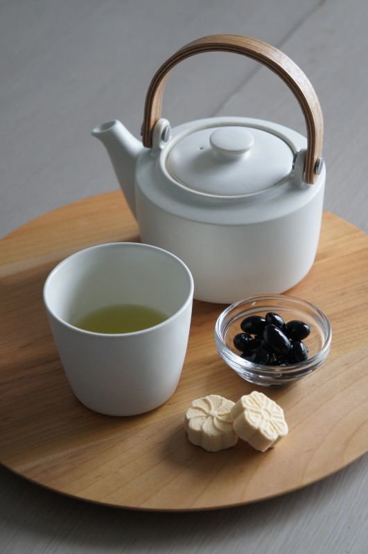 Saliu Saliu 土瓶型 急須 祥 Syo 木製ハンドル 功山窯 美濃焼 日本製 急須 おしゃれ かわいい きゅうす 茶こし 取っ手 人気 おすすめ Nature Ave