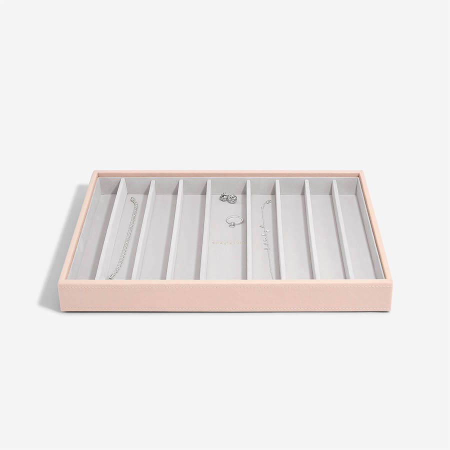 ブラッシュピンク